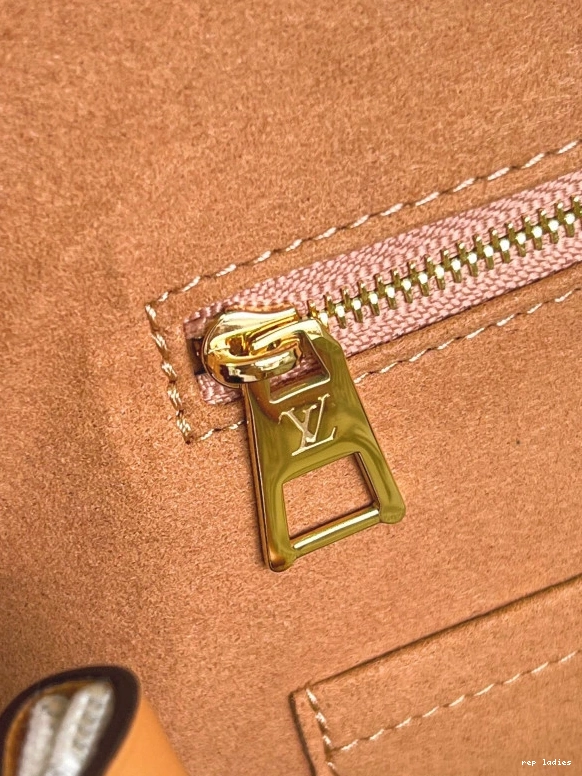 Cheap VUITTON LOUIS ONTHEGO MM 0805